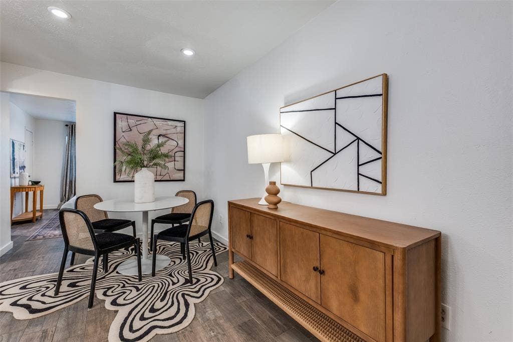 4525 Gilbert, #204, Dallas, TX 75219 4525 Gilbert, #204, Dallas, TX 75219