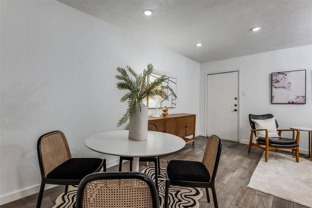 4525 Gilbert, #204, Dallas, TX 75219 4525 Gilbert, #204, Dallas, TX 75219