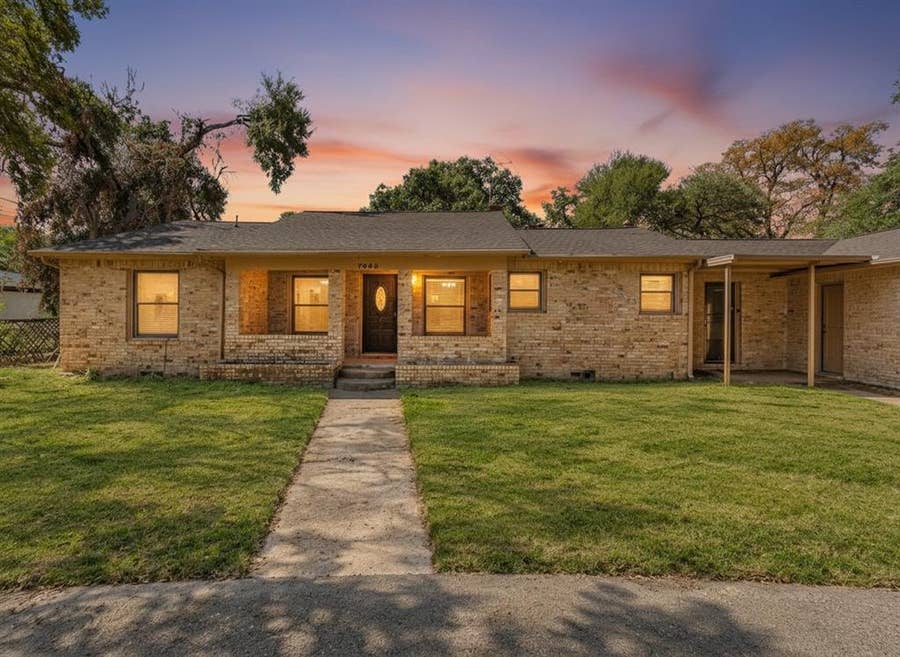 Property photo for 7905 Ella Young Drive, Lakeside, TX