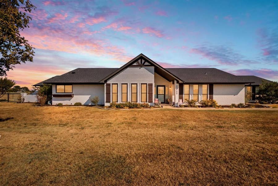 Property photo for 20185 Willow Glade Circle, Pilot Point, TX