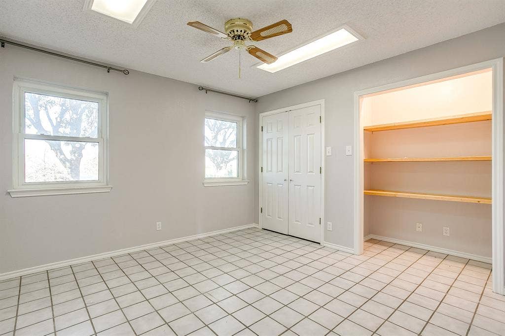 407 Llano Court, Weatherford, TX 76087 Second bedroom