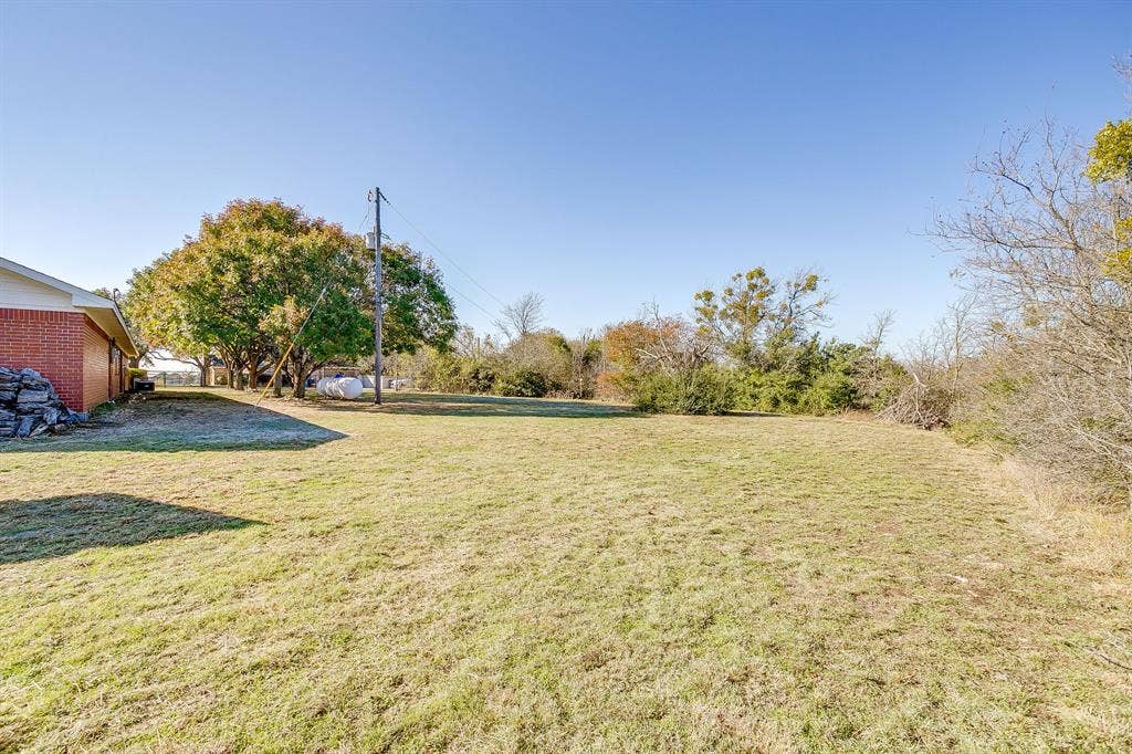 407 Llano Court, Weatherford, TX 76087 Backyard