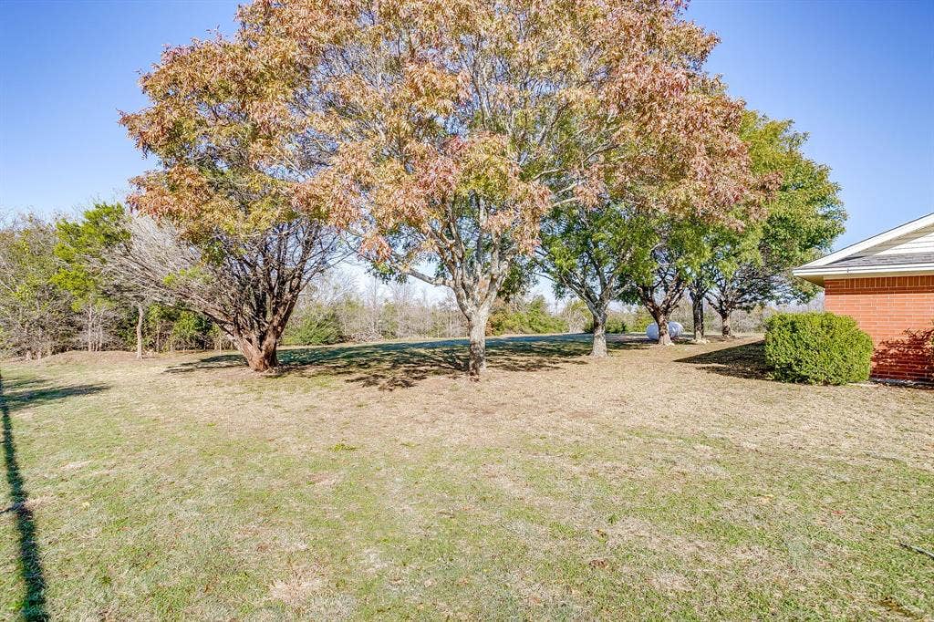 407 Llano Court, Weatherford, TX 76087 Backyard