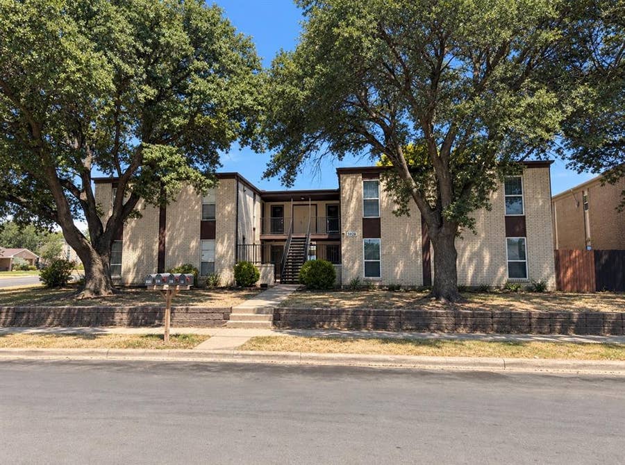 Property photo for 3828 Cibolo Drive, Fort Worth, TX