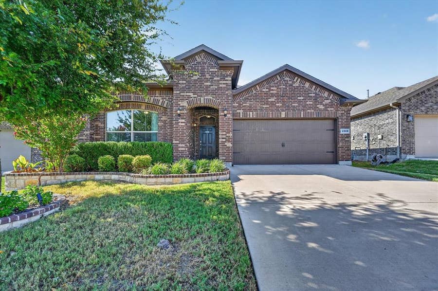 Property photo for 2508 Clay Creek Lane, Fort Worth, TX