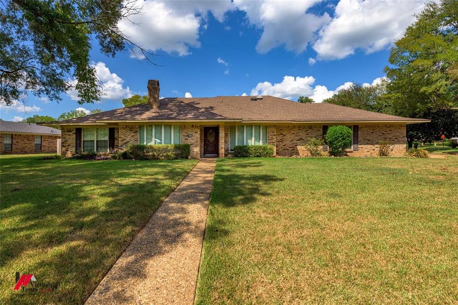 Property photo for 5407 Coach Road, Bossier City, LA