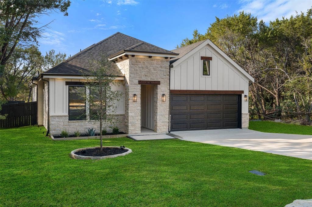 2904 Centaurus Way, Granbury, TX 76048 2904 Centaurus Way, Granbury, TX 76048