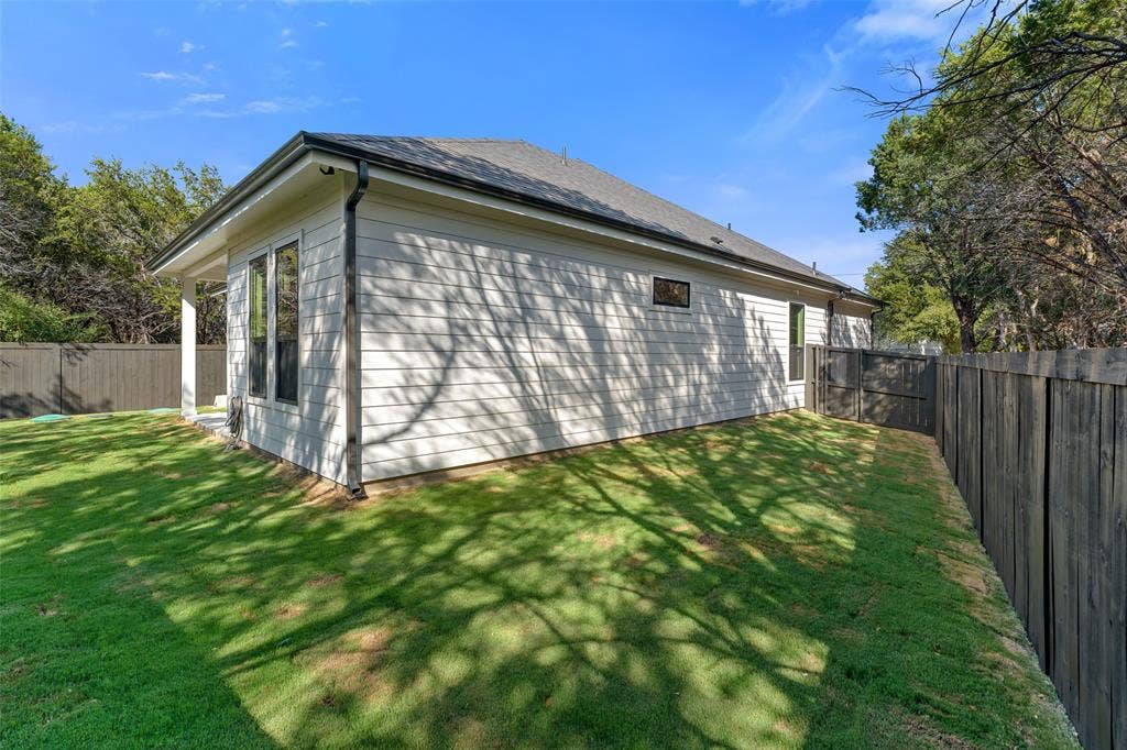 2904 Centaurus Way, Granbury, TX 76048 2904 Centaurus Way, Granbury, TX 76048