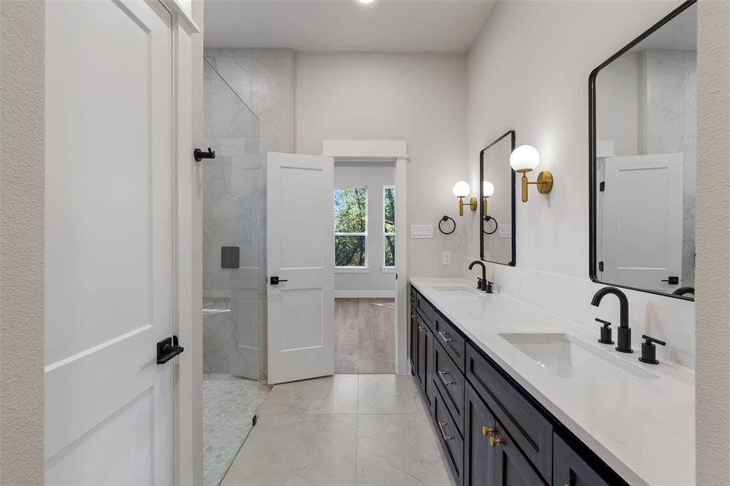 2904 Centaurus Way, Granbury, TX 76048 2904 Centaurus Way, Granbury, TX 76048