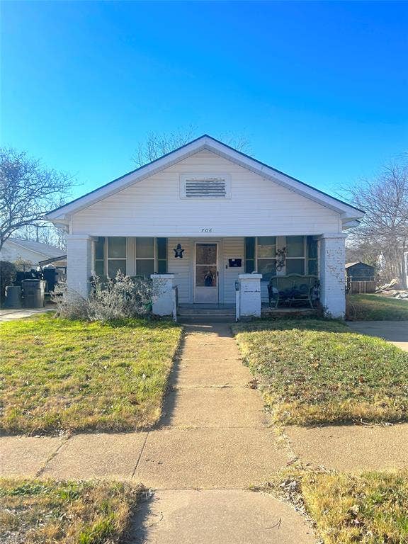 Property photo for 706 Virginia Street, Graham, TX