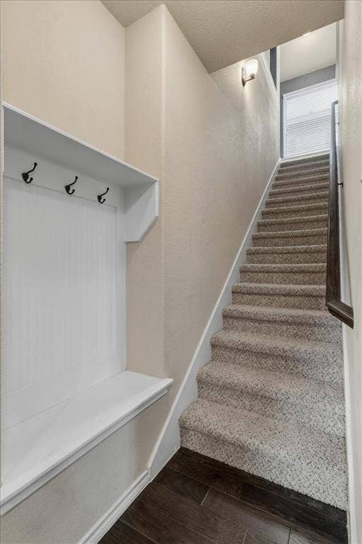 1713 Falling Star Drive, Fort Worth, TX 76052 Built-in hall tree with three hooks and bench seating