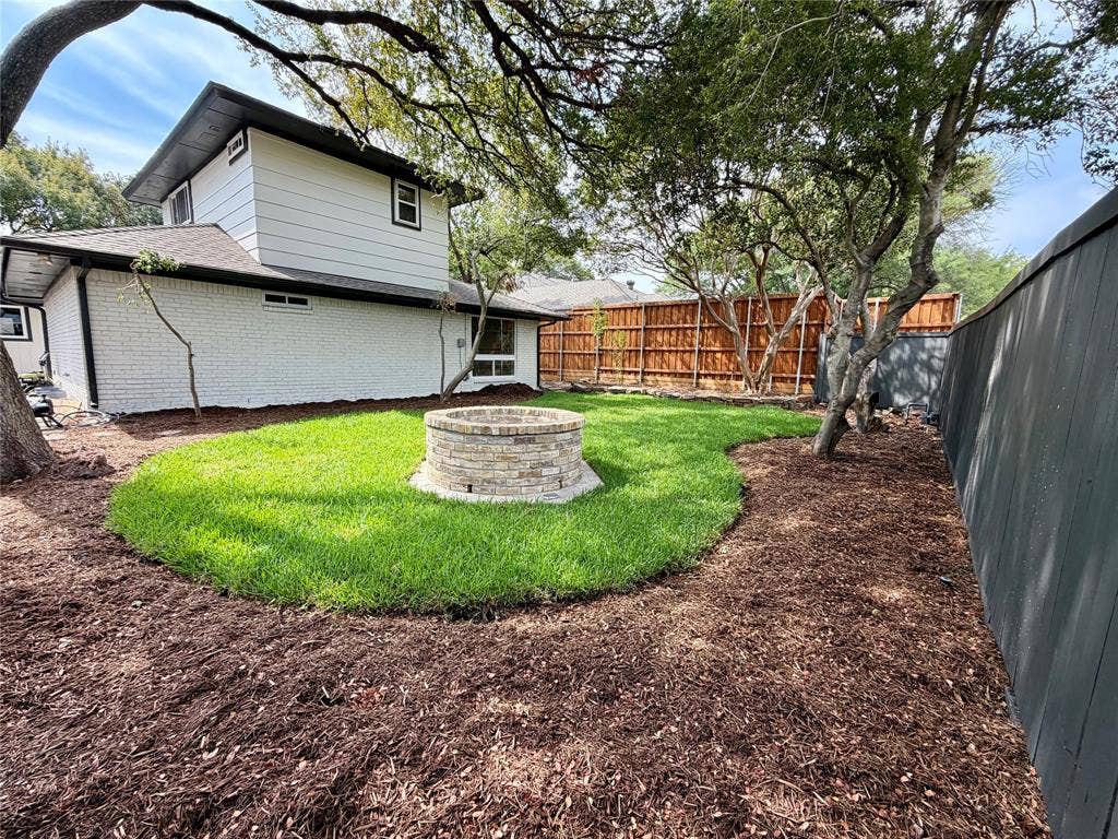 2709 Prairie Creek Court, Plano, TX 75075 Backyard and Fire Pit