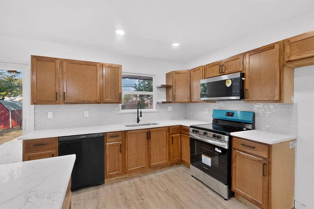 3241 Santiago Drive, Mesquite, TX 75150 3241 Santiago Drive, Mesquite, TX 75150