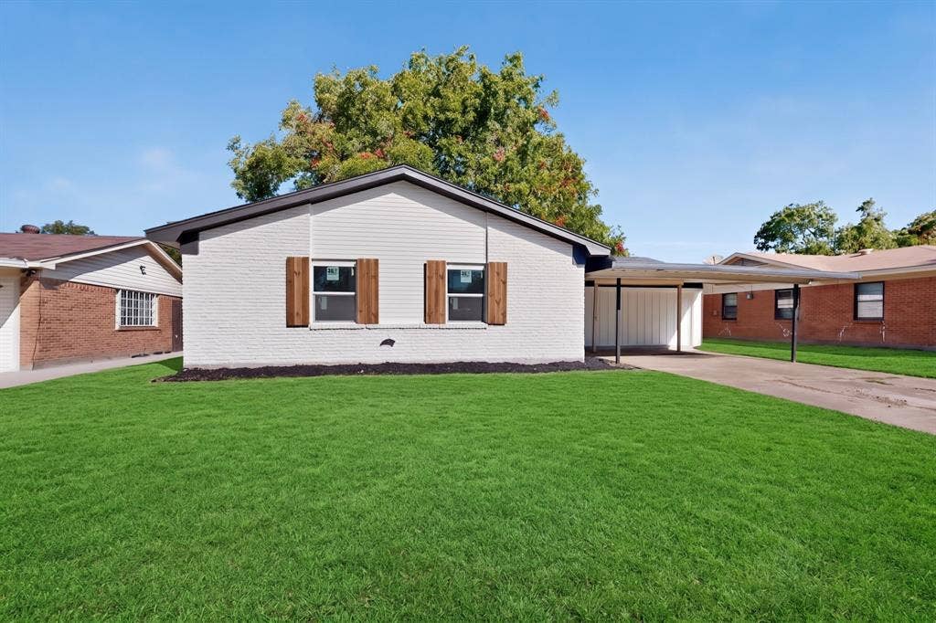 3241 Santiago Drive, Mesquite, TX 75150 3241 Santiago Drive, Mesquite, TX 75150