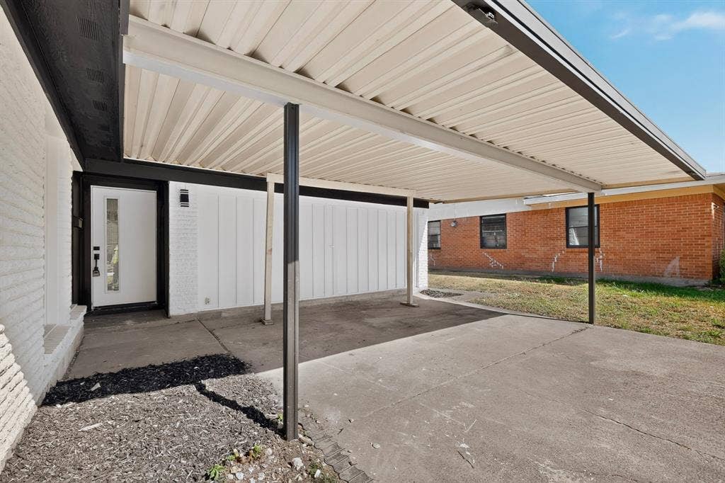 3241 Santiago Drive, Mesquite, TX 75150 3241 Santiago Drive, Mesquite, TX 75150