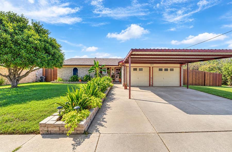 Property photo for 7500 Castillo Road, Fort Worth, TX