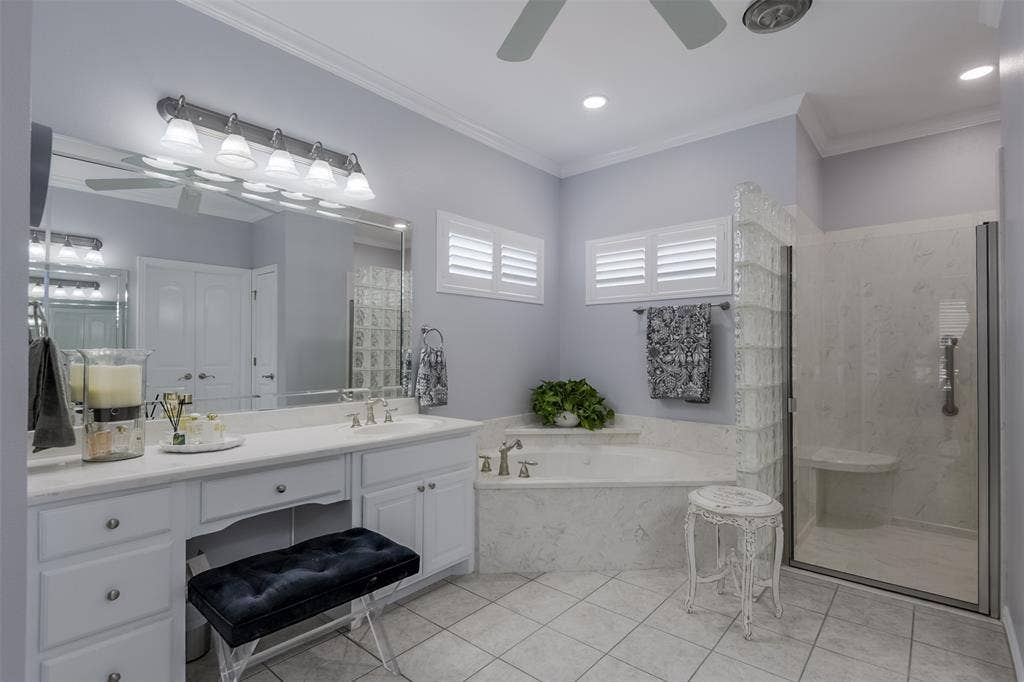 818 Amherst Drive, Waxahachie, TX 75165 818 Amherst Drive, Waxahachie, TX 75165