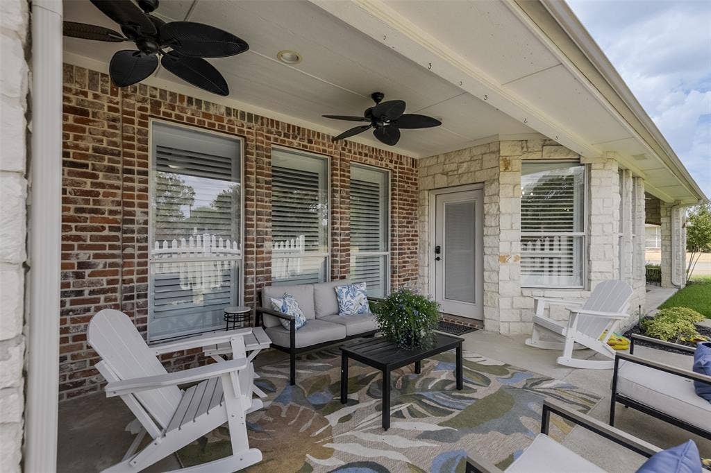 818 Amherst Drive, Waxahachie, TX 75165 818 Amherst Drive, Waxahachie, TX 75165