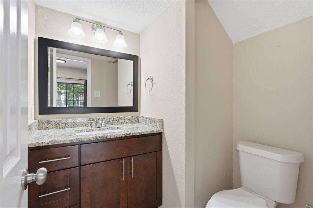 608 Fiesta Circle, Irving, TX 75063 608 Fiesta Circle, Irving, TX 75063