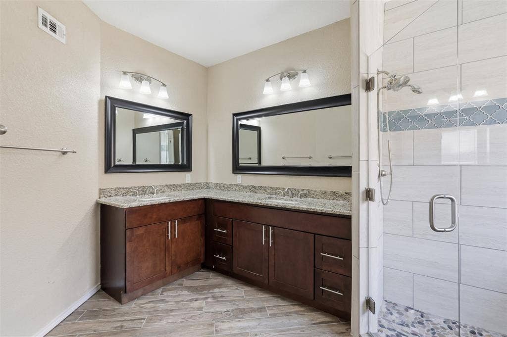 608 Fiesta Circle, Irving, TX 75063 608 Fiesta Circle, Irving, TX 75063
