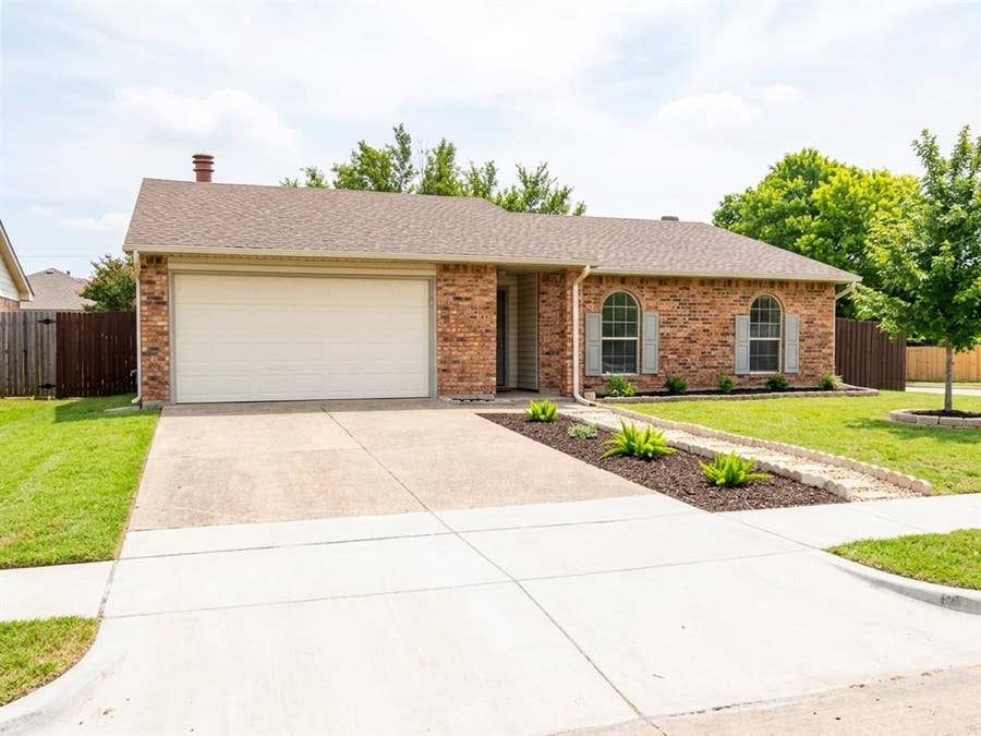 Property photo for 700 Sunny Slope Drive, Allen, TX