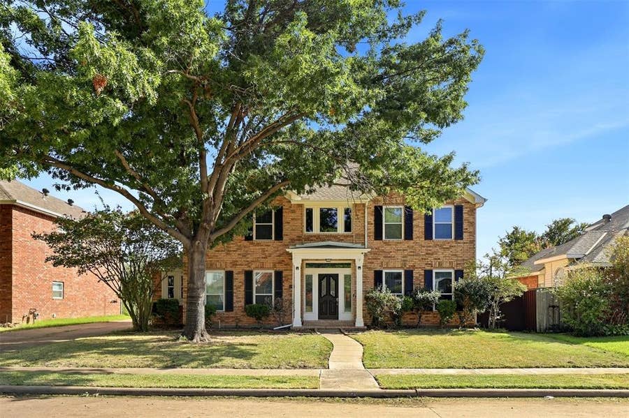 Property photo for 1427 Susan Lane, Carrollton, TX