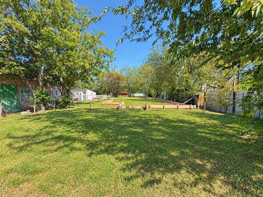 Property photo for 1009 1st Avenue, Mineral Wells, TX