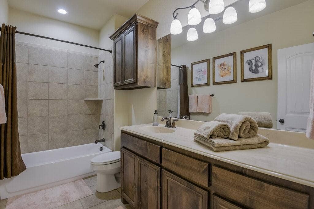 115 Traveller Street, Waxahachie, TX 75165 115 Traveller Street, Waxahachie, TX 75165
