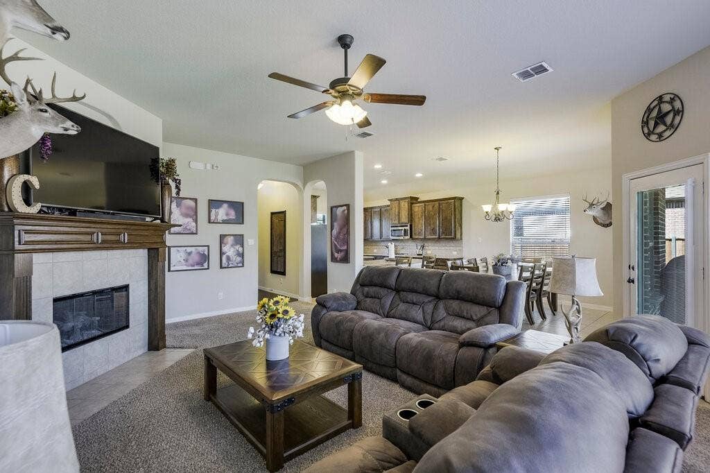 115 Traveller Street, Waxahachie, TX 75165 115 Traveller Street, Waxahachie, TX 75165