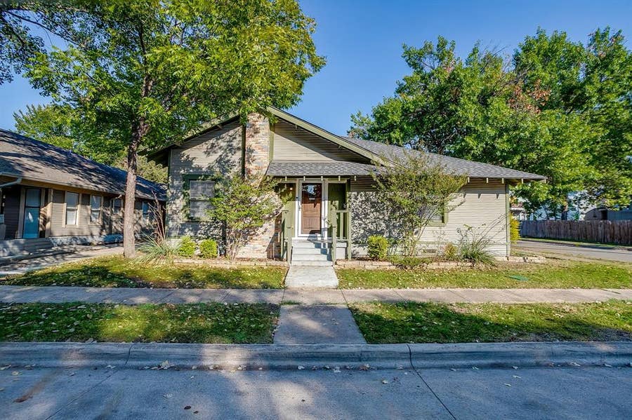 Property photo for 1729 S Adams Street, Fort Worth, TX
