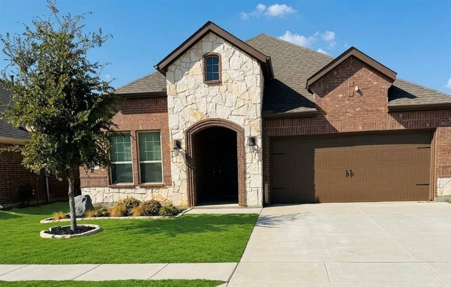 Property photo for 11109 Gold Pan Trail, Aubrey, TX