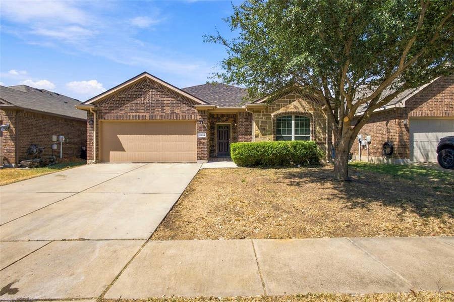 Property photo for 11808 Anna Grace Drive, Fort Worth, TX