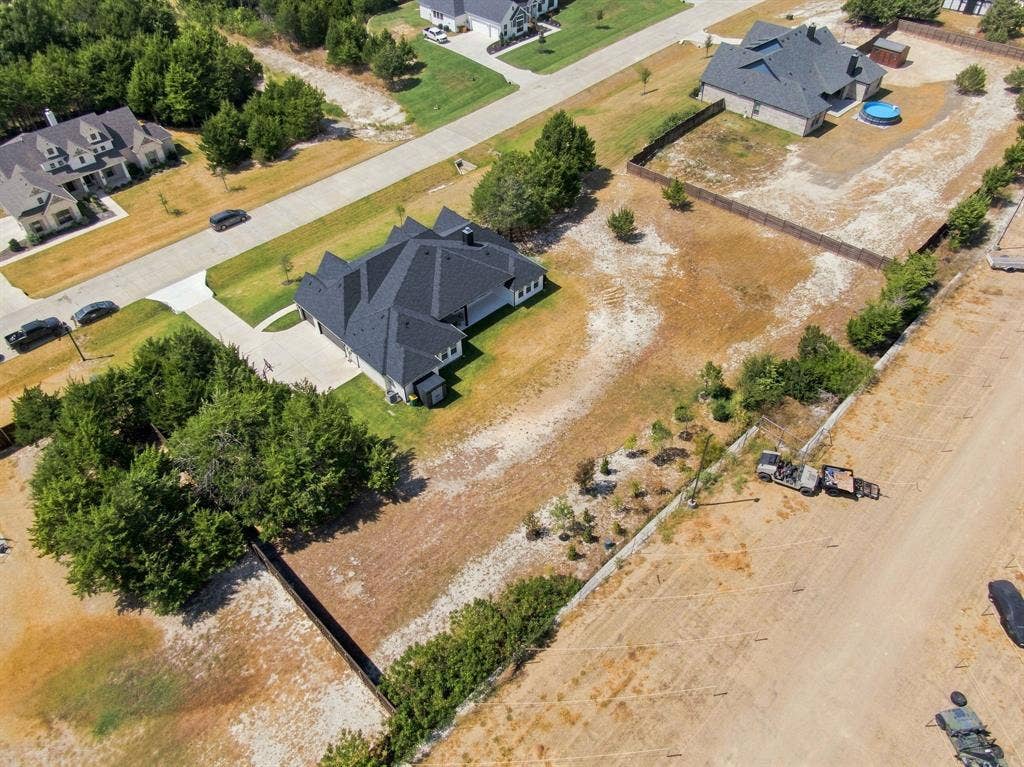 2770 Fireside Drive, Midlothian, TX 76065