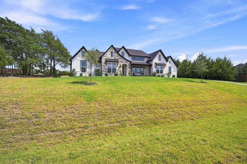 2770 Fireside Drive, Midlothian, TX 76065