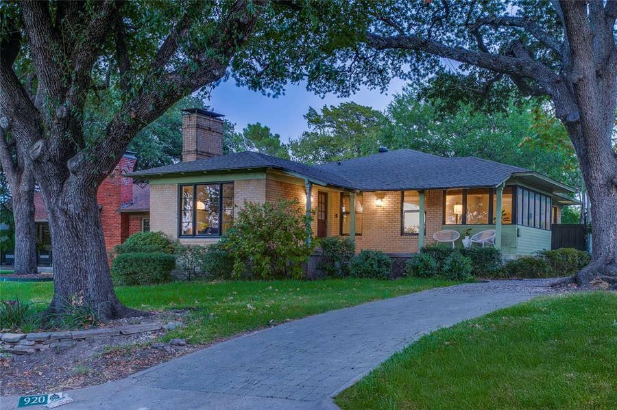 Property photo for 920 Bison Trail, Dallas, TX