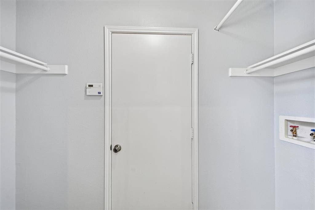 7117 Charleston Drive, Rowlett, TX 75089 7117 Charleston Drive, Rowlett, TX 75089