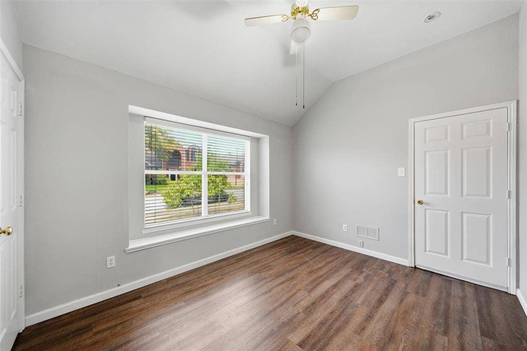 7117 Charleston Drive, Rowlett, TX 75089 7117 Charleston Drive, Rowlett, TX 75089