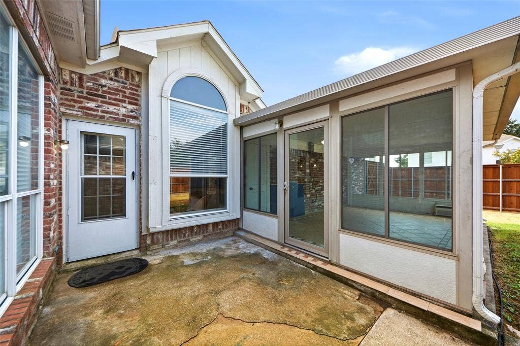 7117 Charleston Drive, Rowlett, TX 75089 7117 Charleston Drive, Rowlett, TX 75089