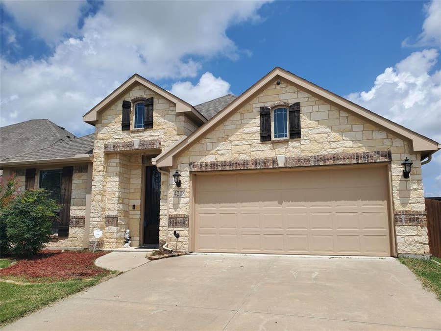 Property photo for 4228 Sweet Clover Lane, Fort Worth, TX