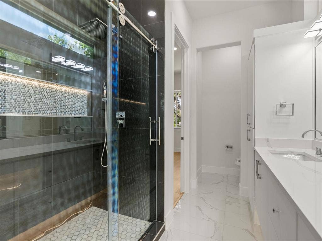 1711 Kraft Street, Dallas, TX 75212 1711 Kraft Street, Dallas, TX 75212