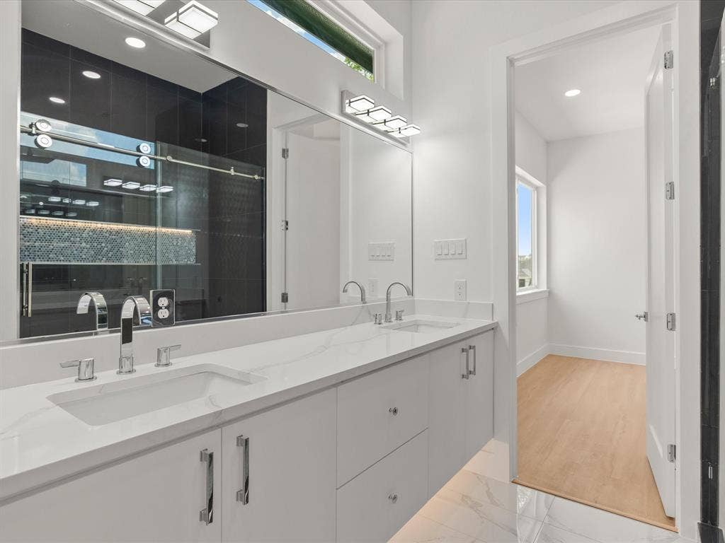 1711 Kraft Street, Dallas, TX 75212 1711 Kraft Street, Dallas, TX 75212