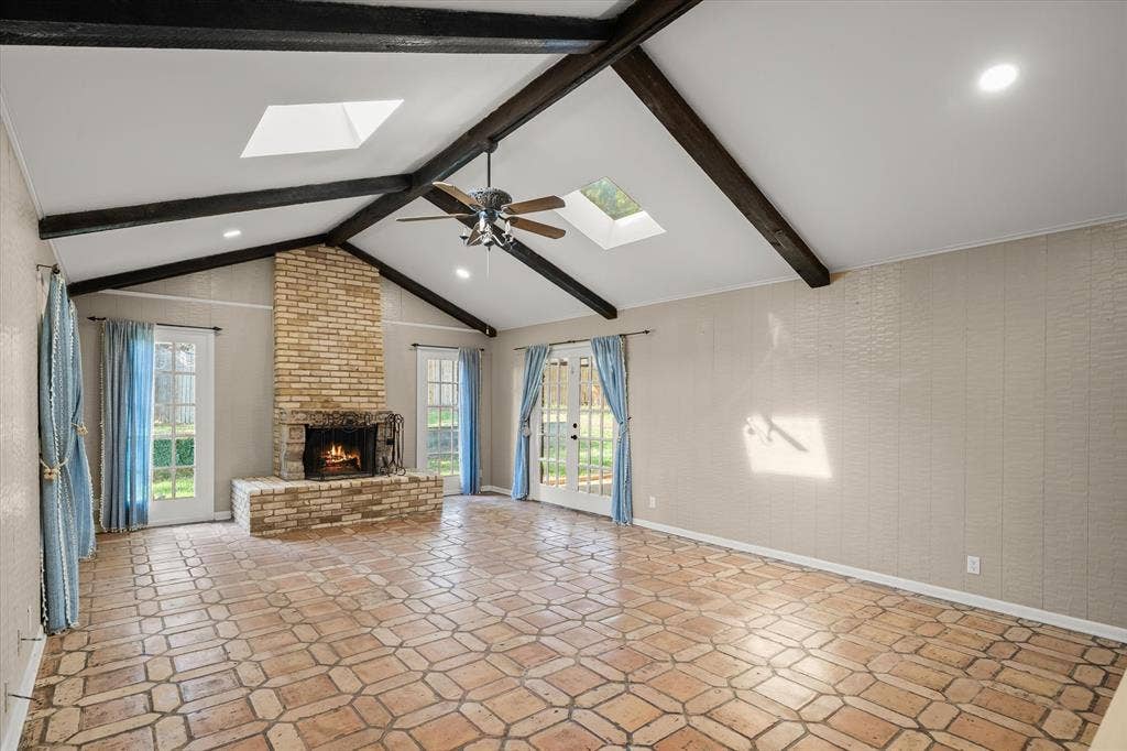 2813 Rockbridge Road, Tyler, TX 75701 2813 Rockbridge Road, Tyler, TX 75701