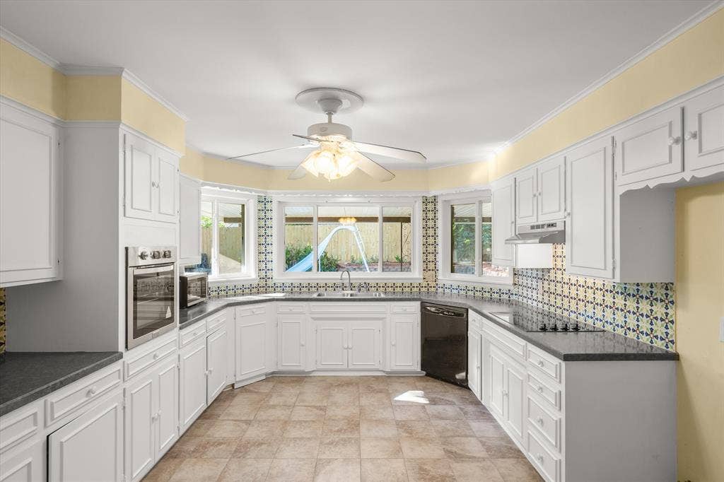 2813 Rockbridge Road, Tyler, TX 75701 2813 Rockbridge Road, Tyler, TX 75701