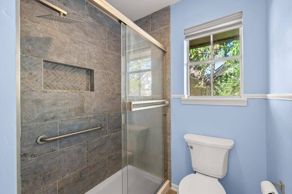 2813 Rockbridge Road, Tyler, TX 75701 2813 Rockbridge Road, Tyler, TX 75701
