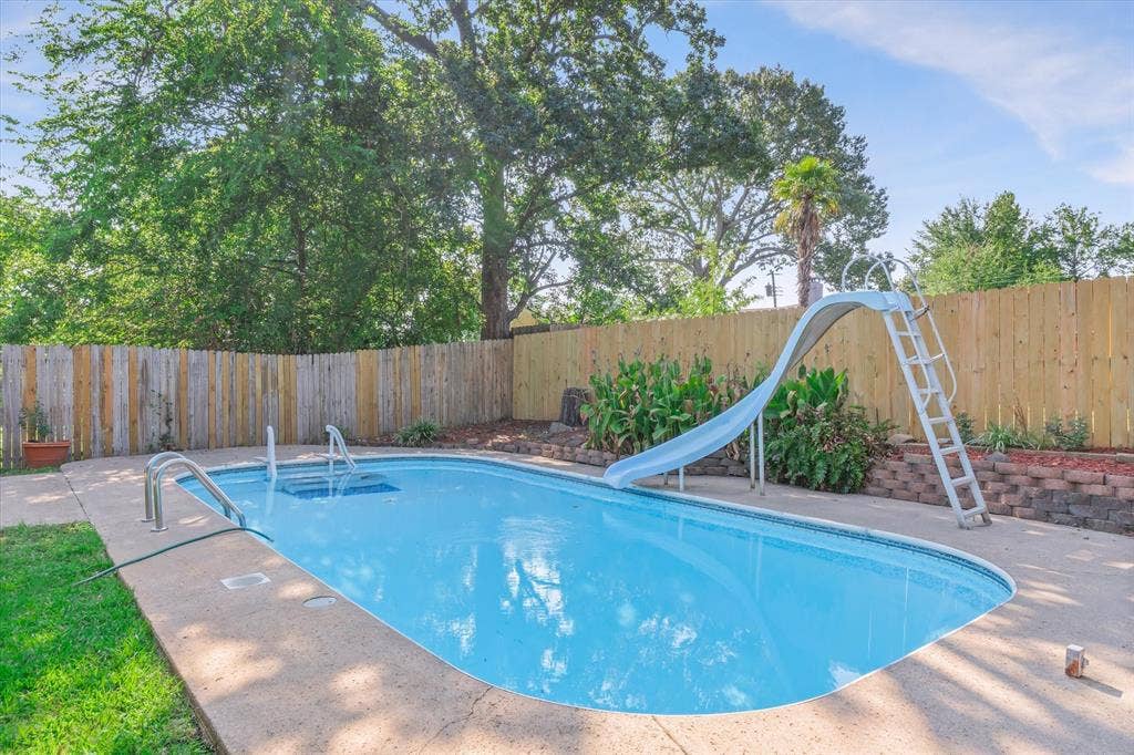 2813 Rockbridge Road, Tyler, TX 75701 2813 Rockbridge Road, Tyler, TX 75701