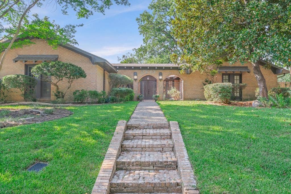 2813 Rockbridge Road, Tyler, TX 75701 2813 Rockbridge Road, Tyler, TX 75701