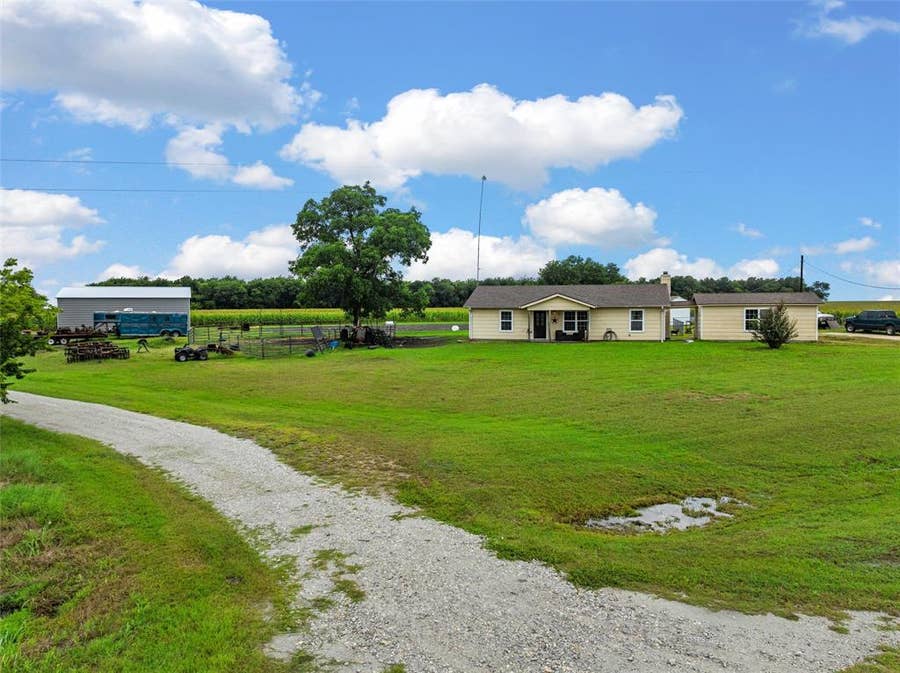 Property photo for 2851 Fm 339, Mount Calm, TX