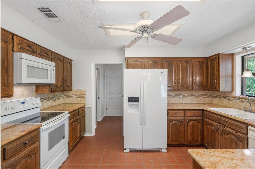 520 Dogwood Lane, Hideaway, TX 75771 520 Dogwood Lane, Hideaway, TX 75771