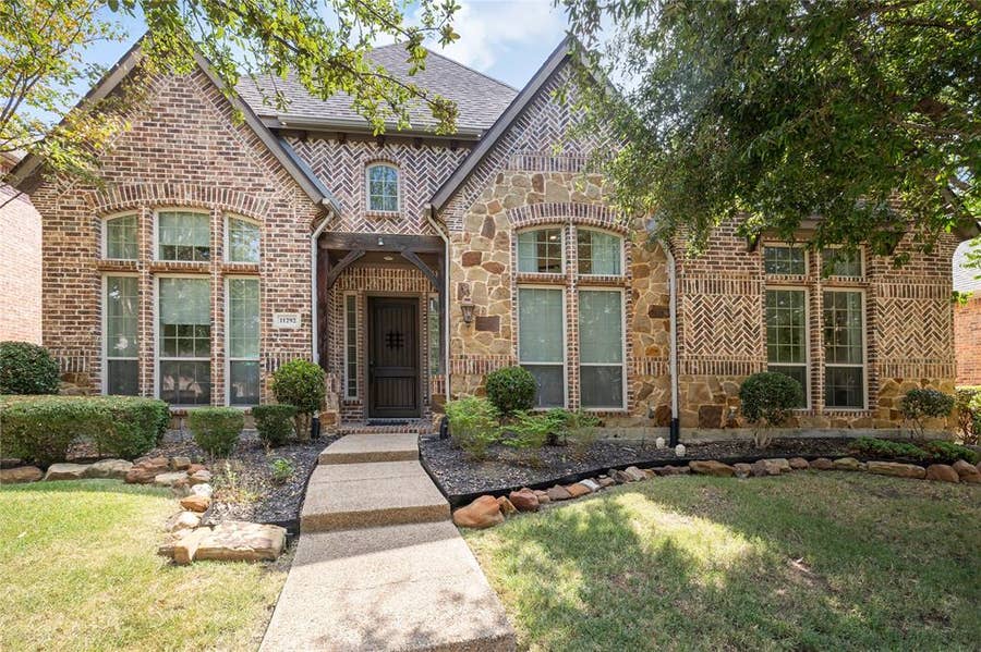 Property photo for 11292 Berkeley Hall Lane, Frisco, TX