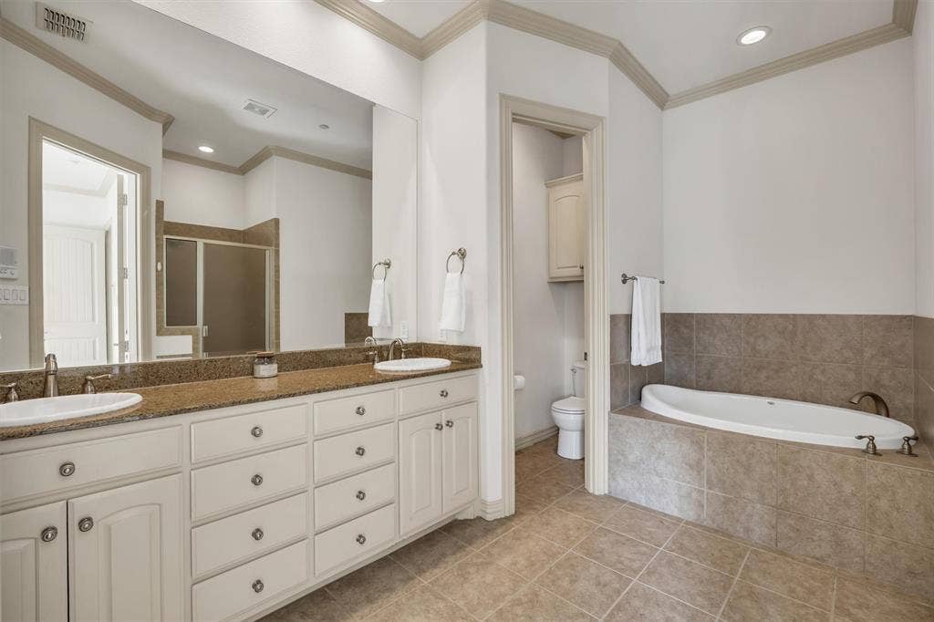 8249 Short Street, Frisco, TX 75034 Dual vanity with granite countertop and undermount sinks